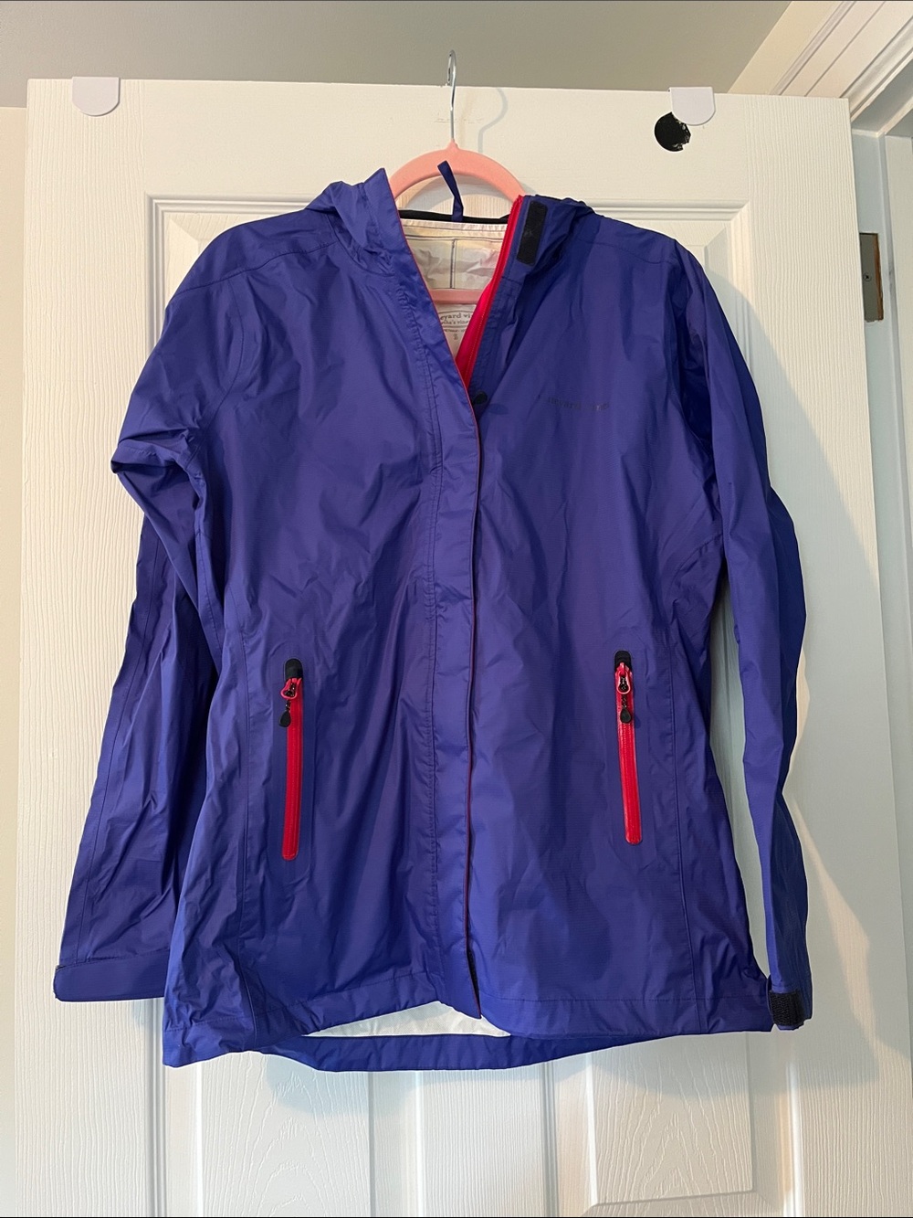 Vineyard Vines Women’s Purple Hooded Rain Jacket with Pink Zipper Accents